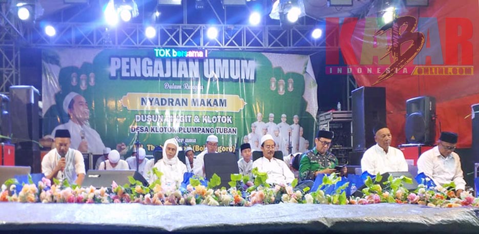 Doggy uslubidagi ayollar eshaklarining yalangoch fotosuratlari